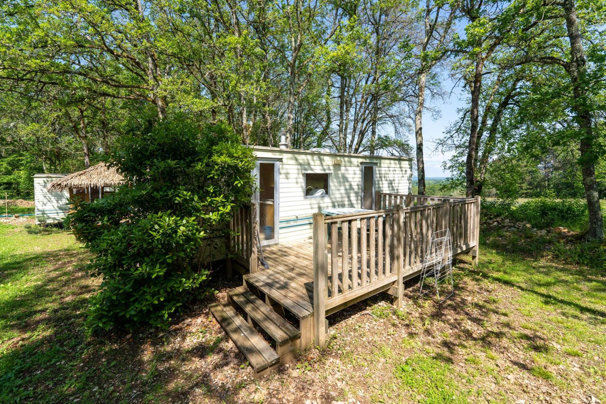 Camping Les Paillotes Payrac Esterno foto